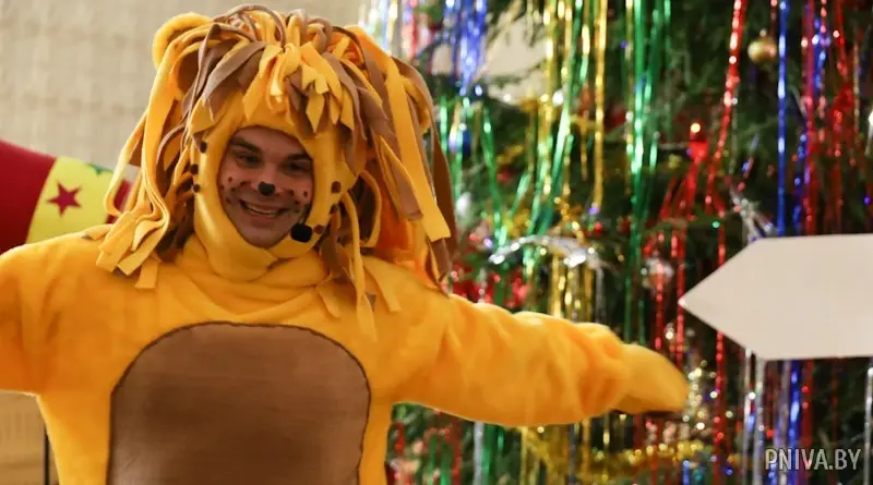 Театрализованное представления «Совершенно секретная история» прошло в актовом зале ООО «Птицефабрика «Романовичи». Фото: pniva.by