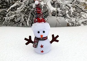 Проверенный рецепт искусственного снега: ваш малыш будет занят целый день