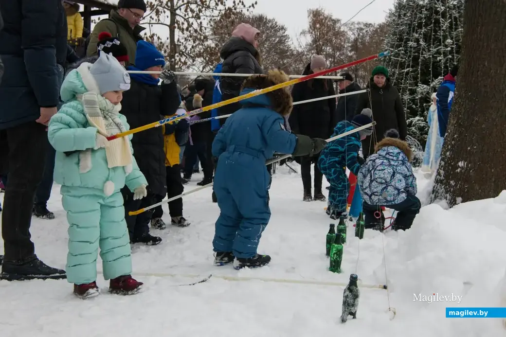 Могилев, 17 декабря 2022 года. В гостях у сказки. Открытие Домика Деда Мороза в Подниколье.