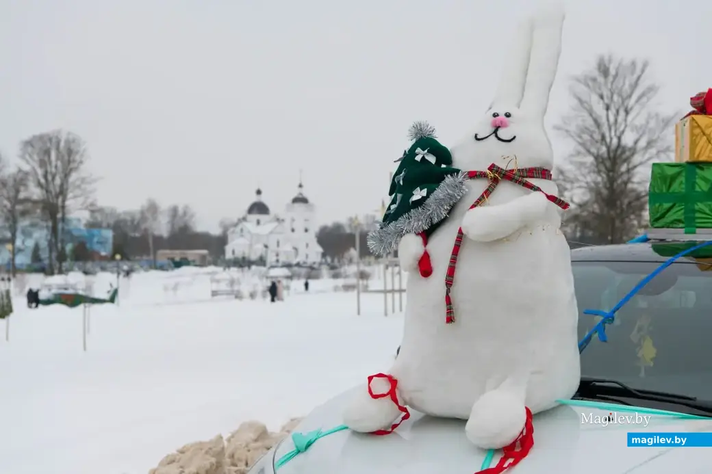 Могилев, 17 декабря 2022 года. В гостях у сказки. Открытие Домика Деда Мороза в Подниколье.