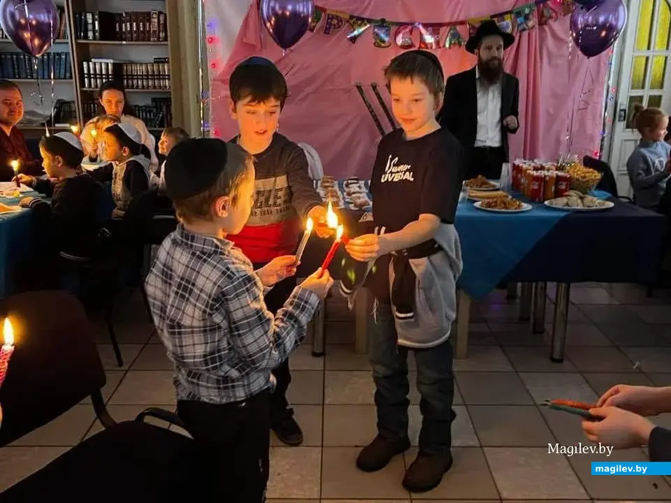 Празднование Хануки в синагоге Могилева. Декабрь 2022 года.