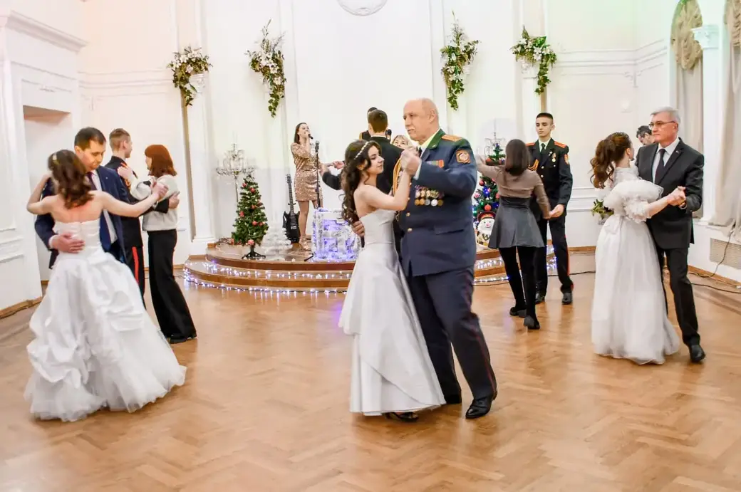 Рождественский кадетский бал. Могилев, 19 декабря 2022 года. Фото телеграмм-канал «Милиция Могилевщины».