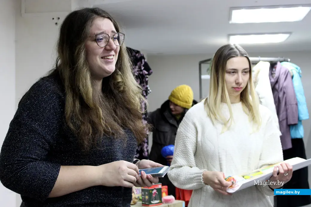 Инициатор и организатор бесплатной ярмарки Дарья Павчина. Фримаркет в Могилеве. Декабрь 2022 года.