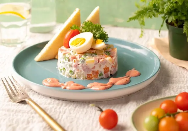 Вредно и невкусно: ТОП-5 ошибок в приготовлении «Оливье»