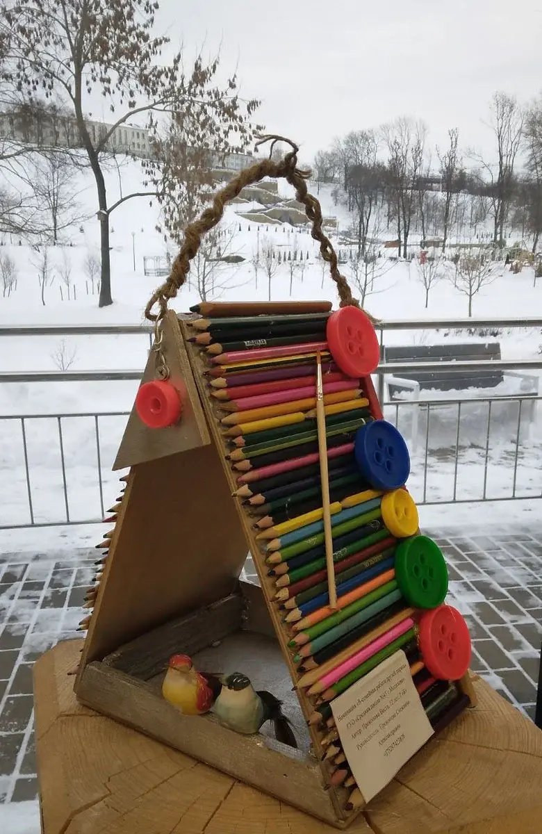 Конкурсная работа. Конкурс кормушек для птиц в парке Подниколья. Могилев декабрь 2022 года.