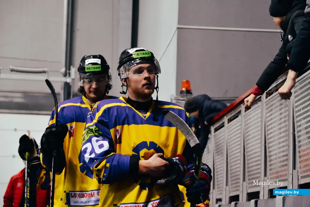 20.12.2022 состоялась первая встреча в двухматчевой серии между могилевскими хоккеистами и «Динамо Молодечно». Команды сыграли между собой 20-го декабря в рамках