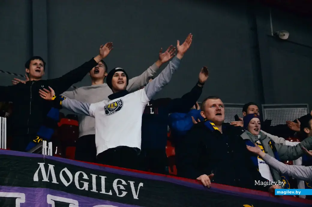 20.12.2022 состоялась первая встреча в двухматчевой серии между могилевскими хоккеистами и «Динамо Молодечно». Команды сыграли между собой 20-го декабря в рамках