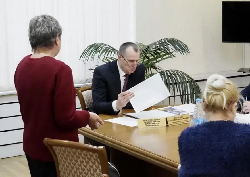 Выездной прием граждан провел председатель Могилевского облисполкома Анатолий Исаченко в Шкловском райисполкоме. Шклов, 21.12.2022 г. Фото: Mogilevnews.by