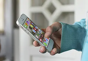 В Могилеве мужчина попросил прохожего позвонить и убежал с телефоном