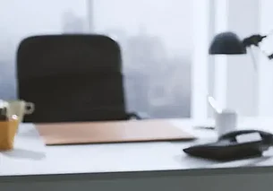 В Беларуси обновили форму контракта с госслужащими: из-за прогулов будут сокращать отпуск