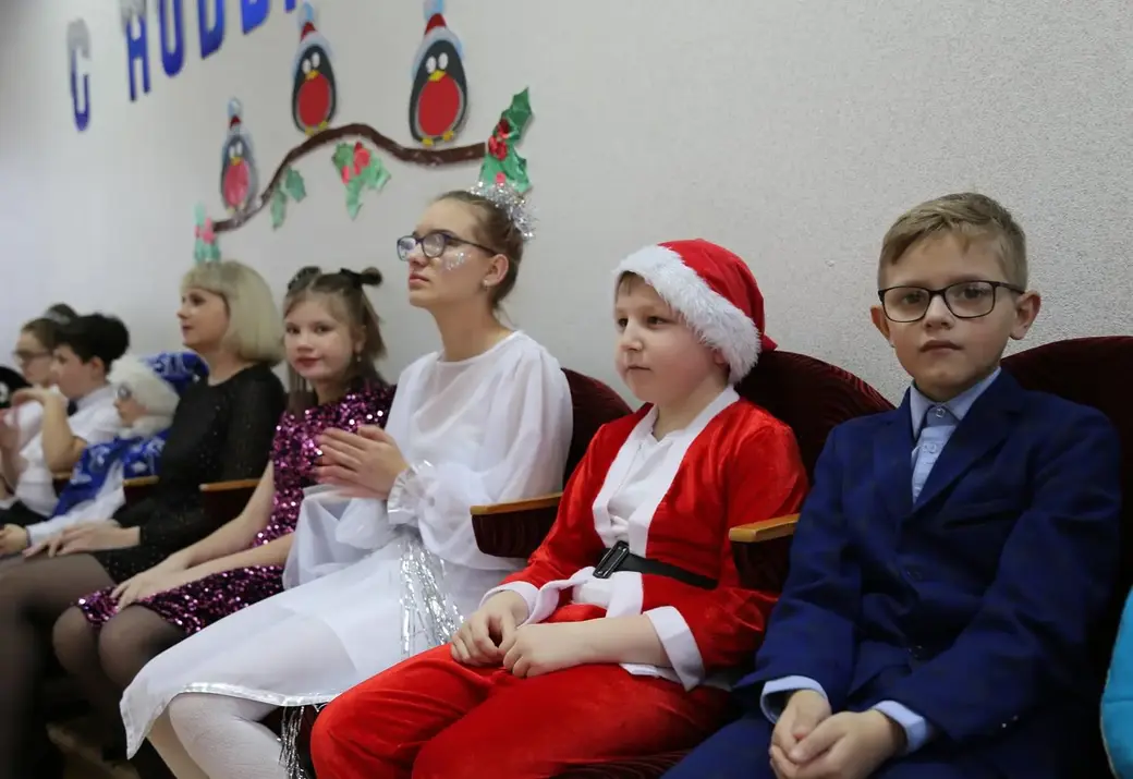 Вице-премьер Анатолий Сивак побывал в Шкловской спецшколе-интернате. Шклов, Могилевская область, 23.12.2022 г. Фото: shklovinfo.by