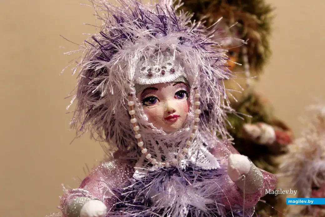 Выставка коллекционных кукол в этнографическом музее Могилева. Декабрь 2022 года.