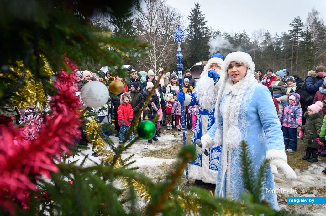 25.12.2022. Бобруйск. Открытие Усадьбы Деда Мороза в Центре ремесел поселка Глуша