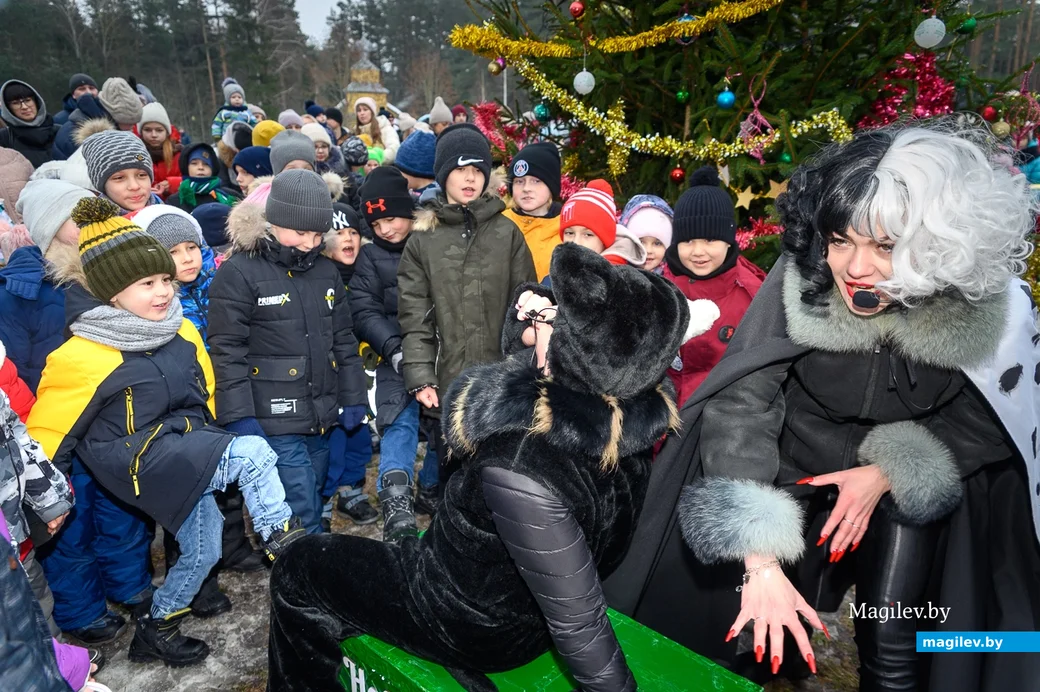 25.12.2022. Бобруйск. Открытие Усадьбы Деда Мороза в Центре ремесел поселка Глуша