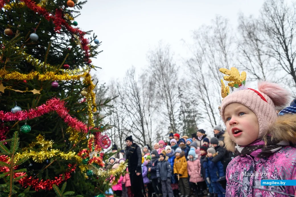 25.12.2022. Бобруйск. Открытие Усадьбы Деда Мороза в Центре ремесел поселка Глуша