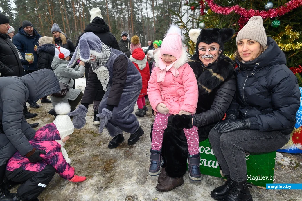 25.12.2022. Бобруйск. Открытие Усадьбы Деда Мороза в Центре ремесел поселка Глуша