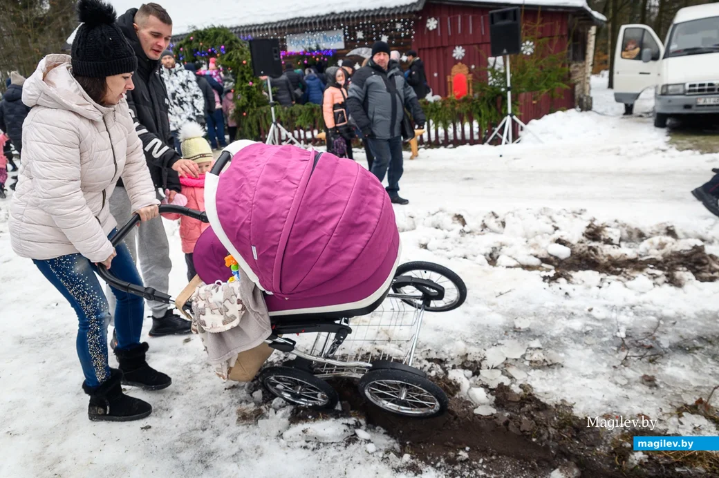 25.12.2022. Бобруйск. Открытие Усадьбы Деда Мороза в Центре ремесел поселка Глуша