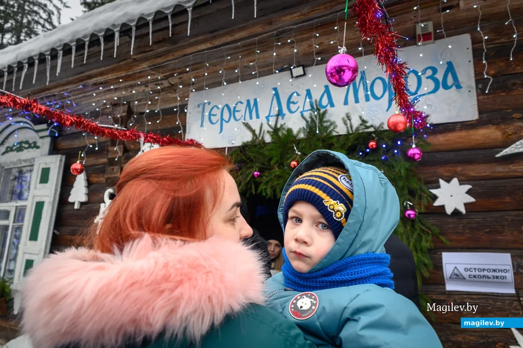 25.12.2022. Бобруйск. Открытие Усадьбы Деда Мороза в Центре ремесел поселка Глуша