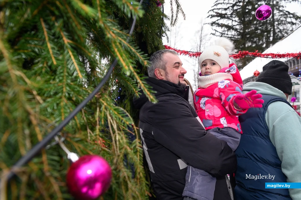 25.12.2022. Бобруйск. Открытие Усадьбы Деда Мороза в Центре ремесел поселка Глуша