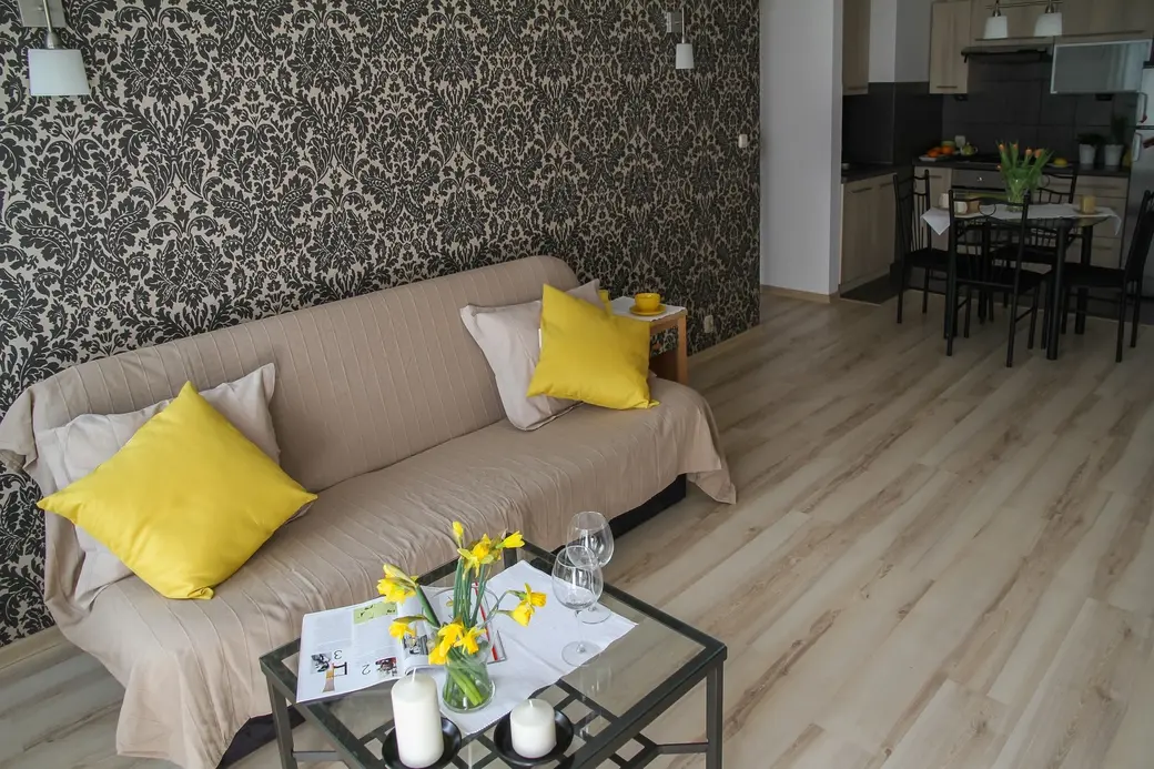 Подушки в цвет тюльпанов – почему бы и нет?