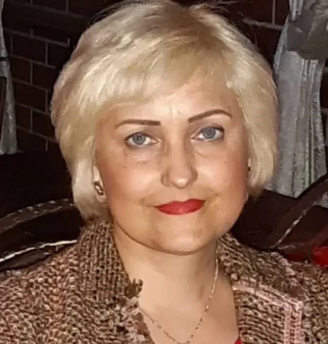 Лебедь Елена Анатольевна.