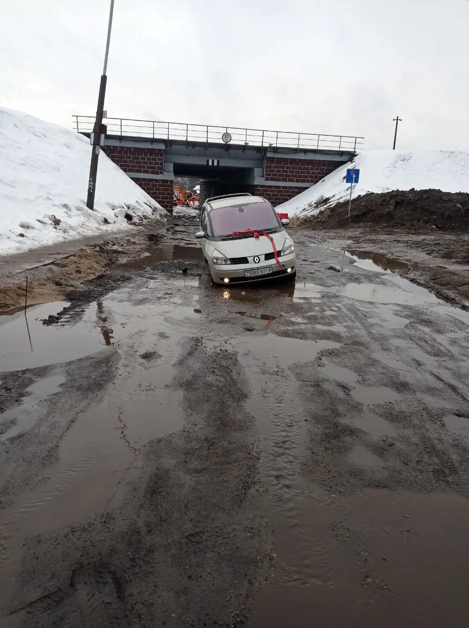 Движение по Витебскому тупику в Могилеве снова открыто. Но ездить там надо  очень осторожно | magilev.by