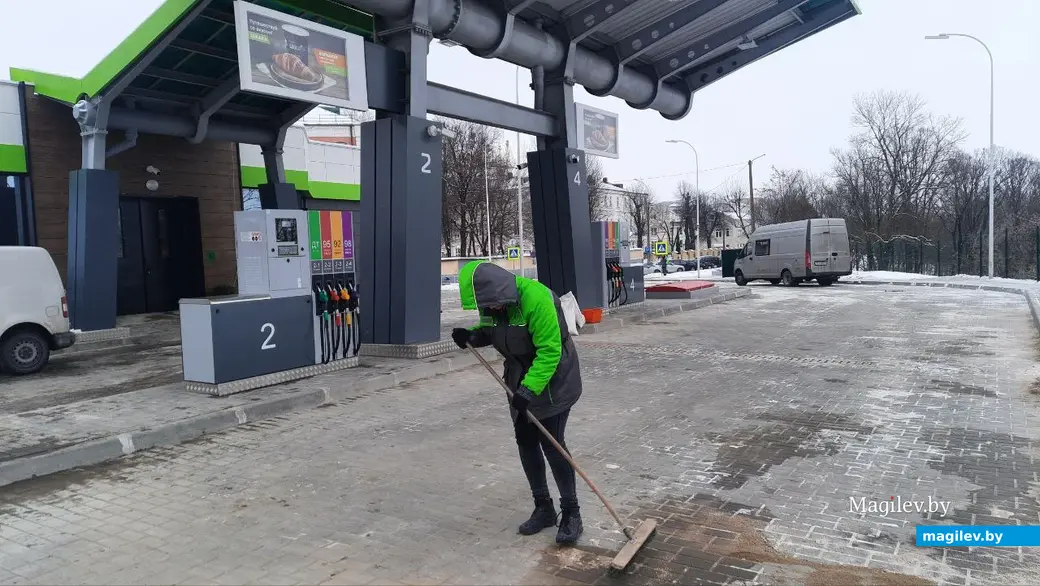 Январь 2023 г. После полугода реконструкции АЗС на Карла Маркса в Могилеве наконец-то открывают
