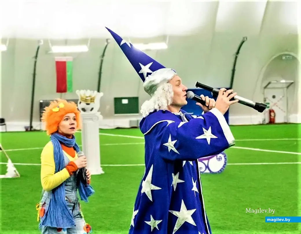 Паша Любченко в роли Звездочета.