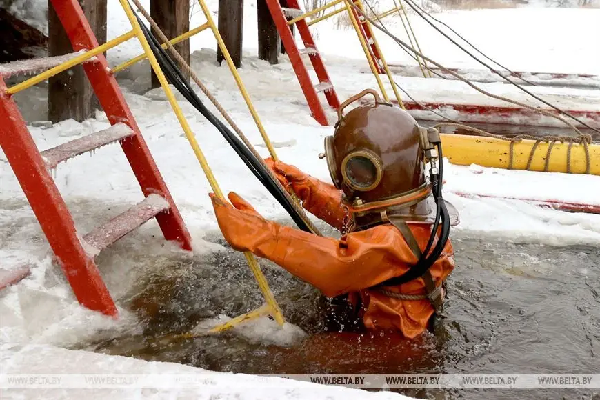 Ежегодный зимний сбор водолазных подразделений Вооруженных Сил Беларуси. Могилев, 11.01.2023 г. Фото: БЕЛТА