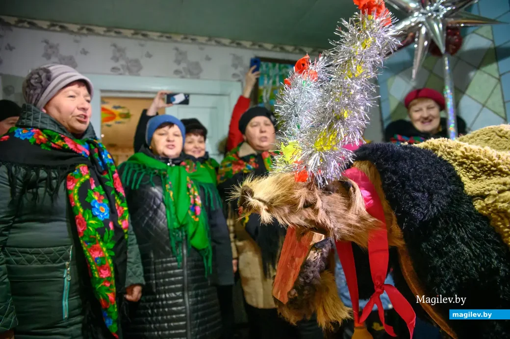 13.01.2023. Пятровічы - Мартынаўка - Мачулкі, Бабруйскі раён. Удзельнікі фальклёрнага калектыву