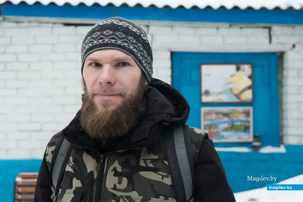 Январь 2023 г. Могилев, Печерский лесопарк. Антон Андрийчинка сам моржует и жену с детьми к этому приобщил