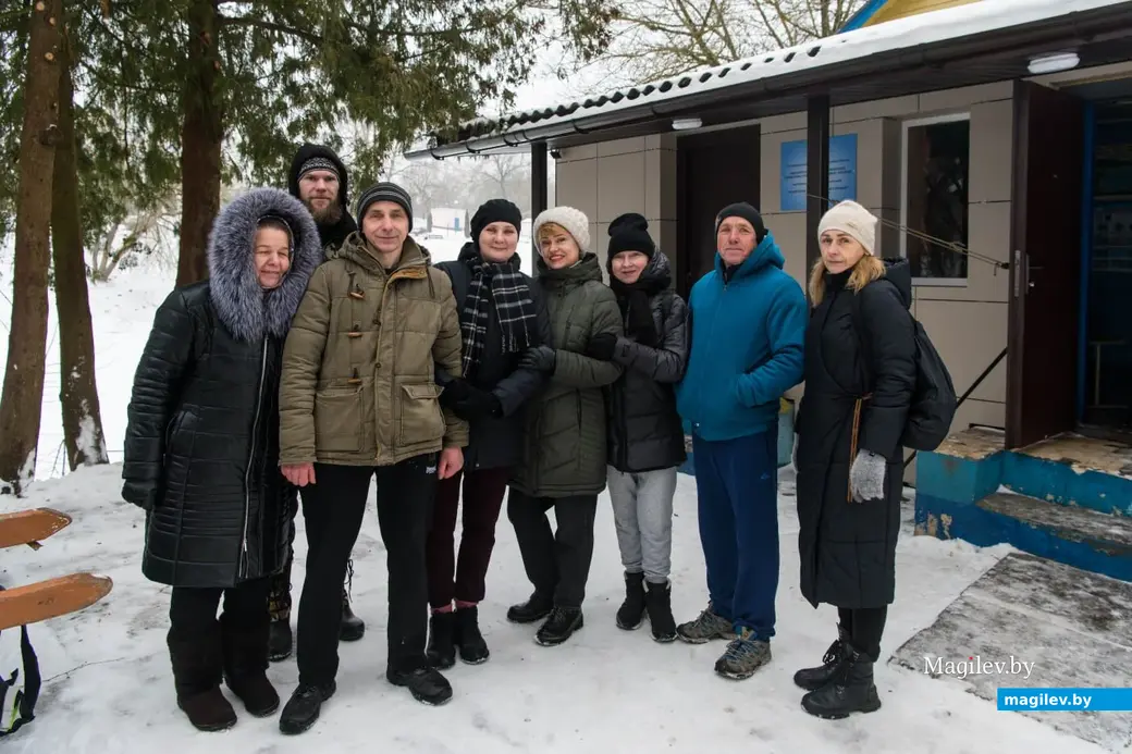 Январь 2023 г. Могилев, Печерский лесопарк. Группа из центра "Ирида" всегда рада встречам