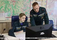 Учатся председатели горрайисполкомов, как становятся спасателями и колядный фестиваль в храме: обзор СМИ за минувший день