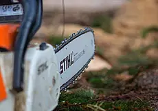 Бывший сотрудник похитил из раздевалки фирмы строительный инструмент