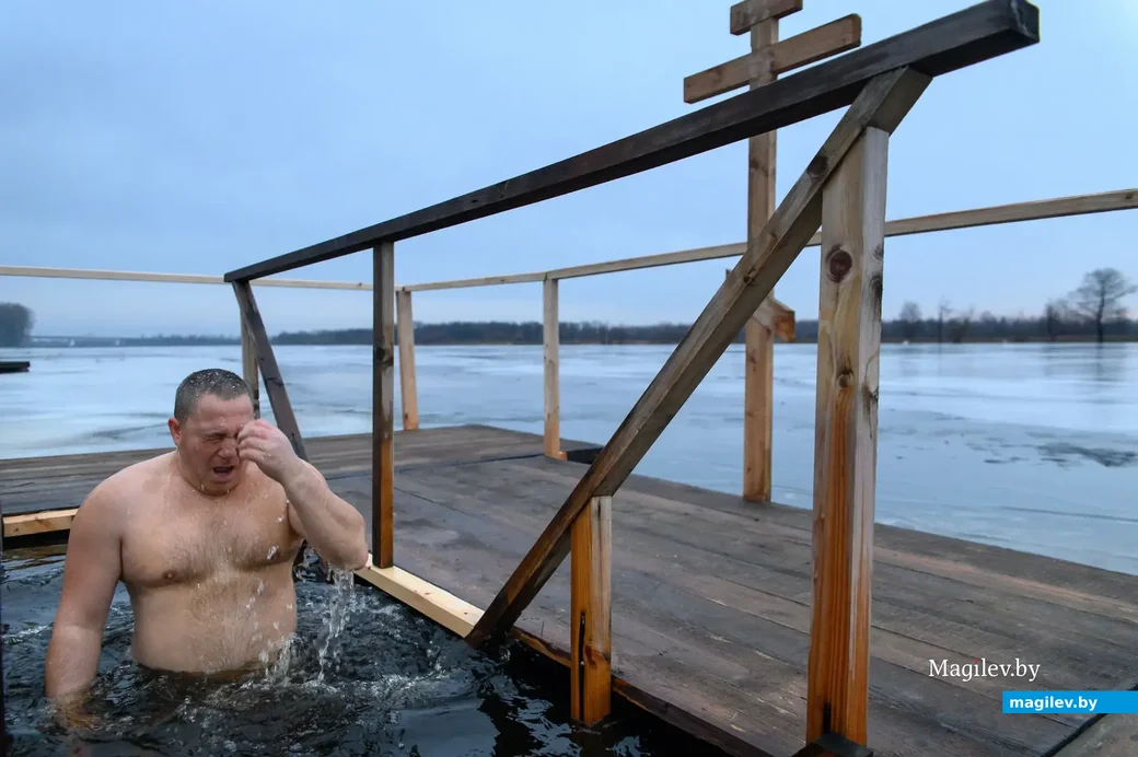 19.01.2023. Гребная база УОР. По традиции на Крещение православные верующие и все любители