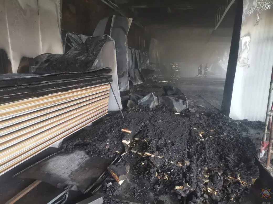 Вот что бывает, если игнорировать правила пожарной безопасности. Фото: телеграм-канал «Обратная сторона»