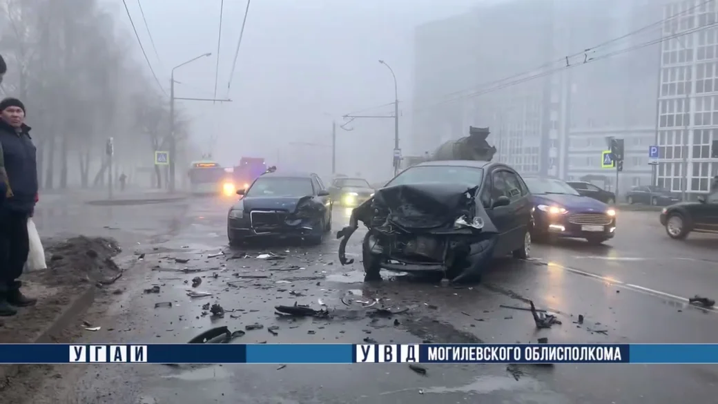 20.01.23 г. ДТП на улице Космонавтов: водитель не уступил дорогу – попал в больницу. Фото: УВД