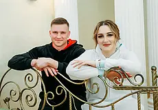 «На лошадях не получилось, поэтому женились в пижамах»