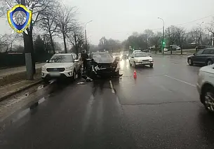 Пассажирка одного из авто получила тяжелые травмы в ДТП на проспекте Мира