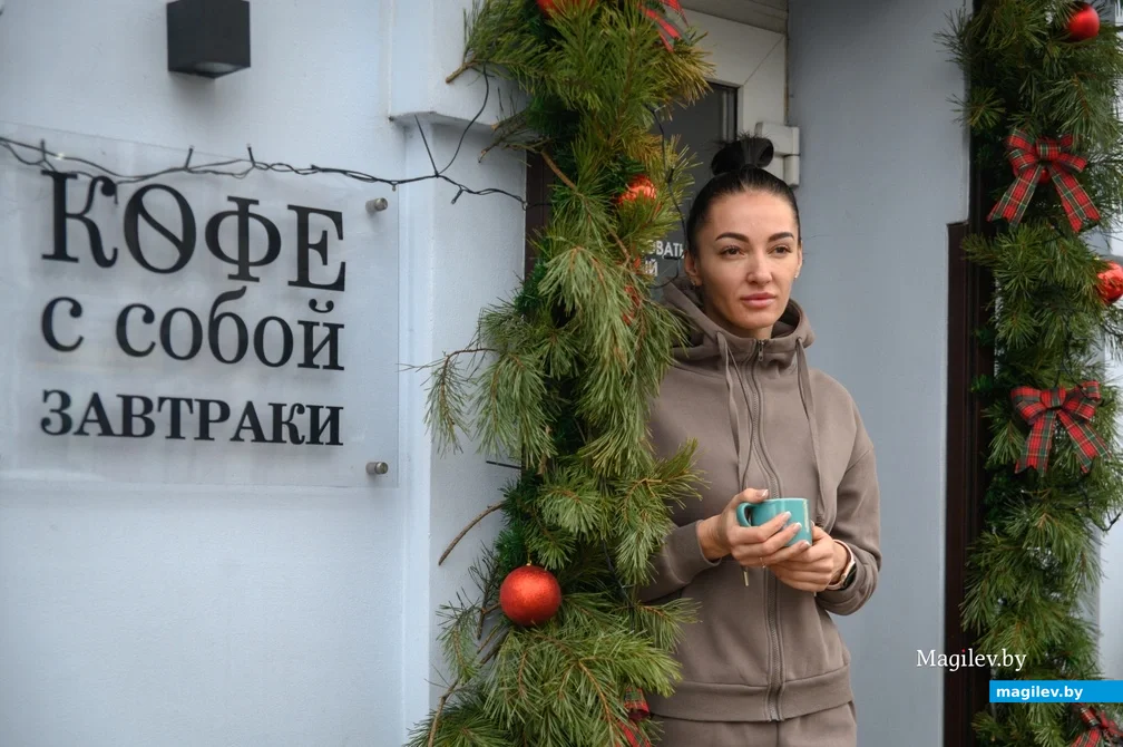 17.01.2023. Бобруйск. Ольга Небоженко, хозяйка кофейни «Голден кофе».
