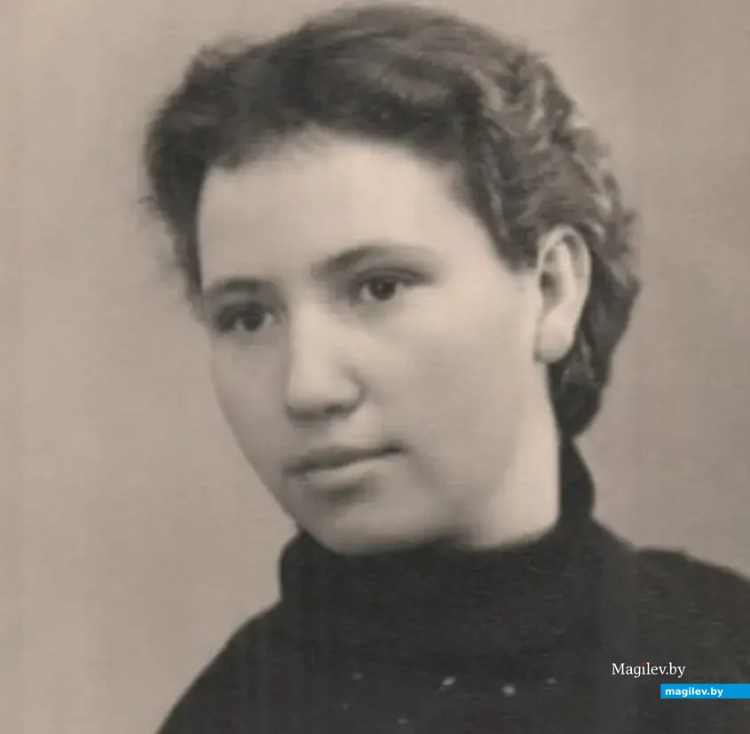 Тамаре 20 лет. В годы учебы в техникум физической культуры в Уфе.