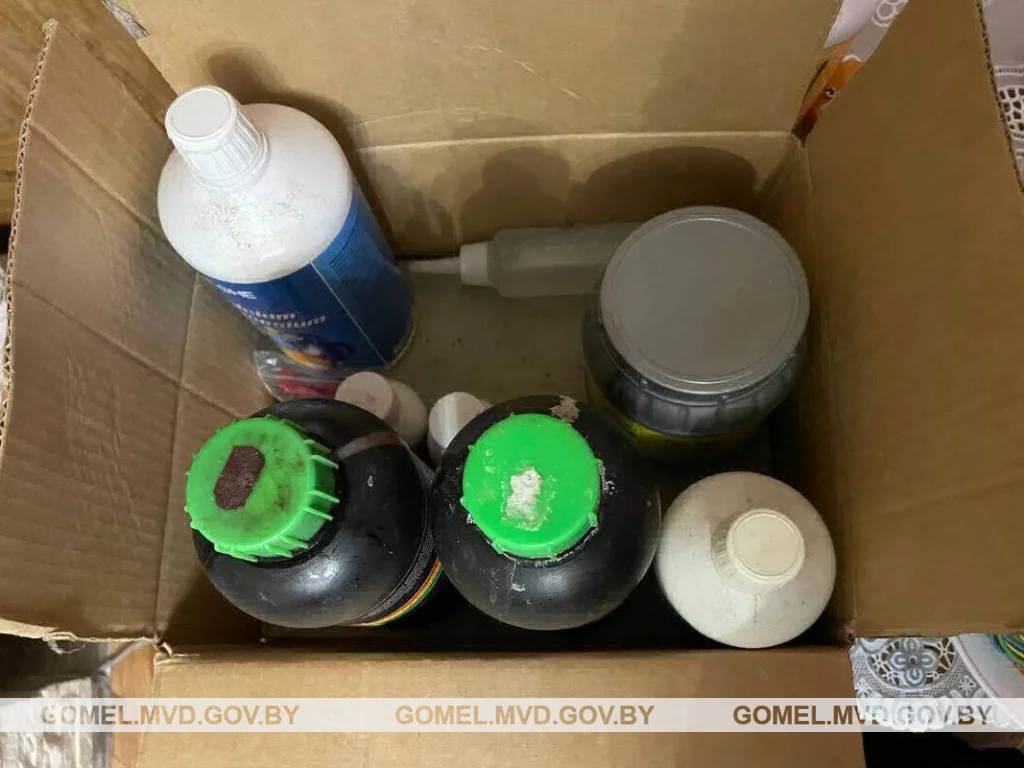 В арсенале у незадачливого «агронома» нашлось все необходимое, включая удобрения.