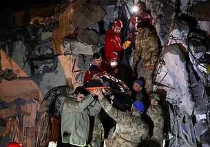 Число жертв землетрясений в Турции и Сирии уже превысило 4 тысячи человек