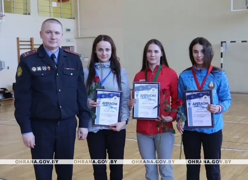 Лично-командные соревнования по плаванию среди сотрудников подразделений охраны области. Фото: mogilev.ohrana.gov.by.