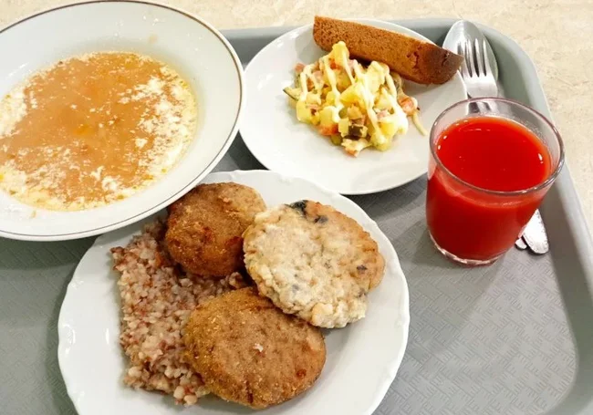 Столовая Белорусско-Российского университета: обед студента за 11,5 рублей