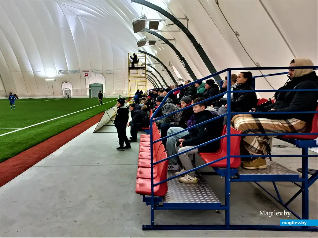 Товарищеская игра между могилевским «Днепром» и гомельским «Локомотивом». Могилев, крытый футбольный манеж, 11.02.2023 года.