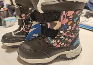 Детскую одежду под брендом DeFacto запретили к продаже в Беларуси. Вот в чем причина