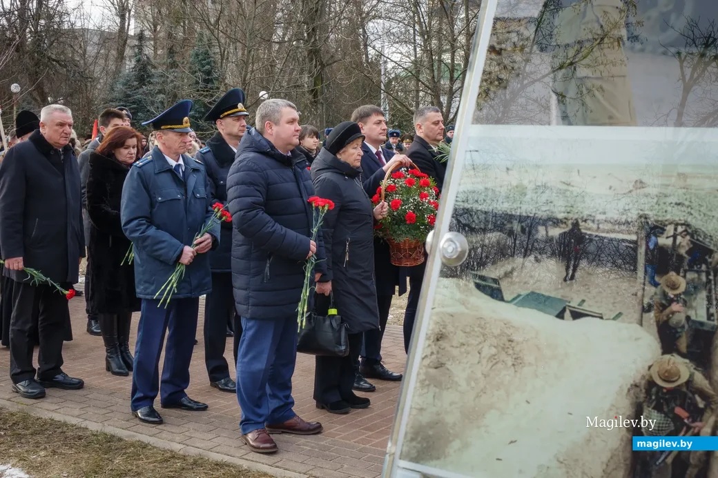 15.02.2023. Бобруйск. Возложение цветов к памятнику воинам-интернационалистам, митинг,