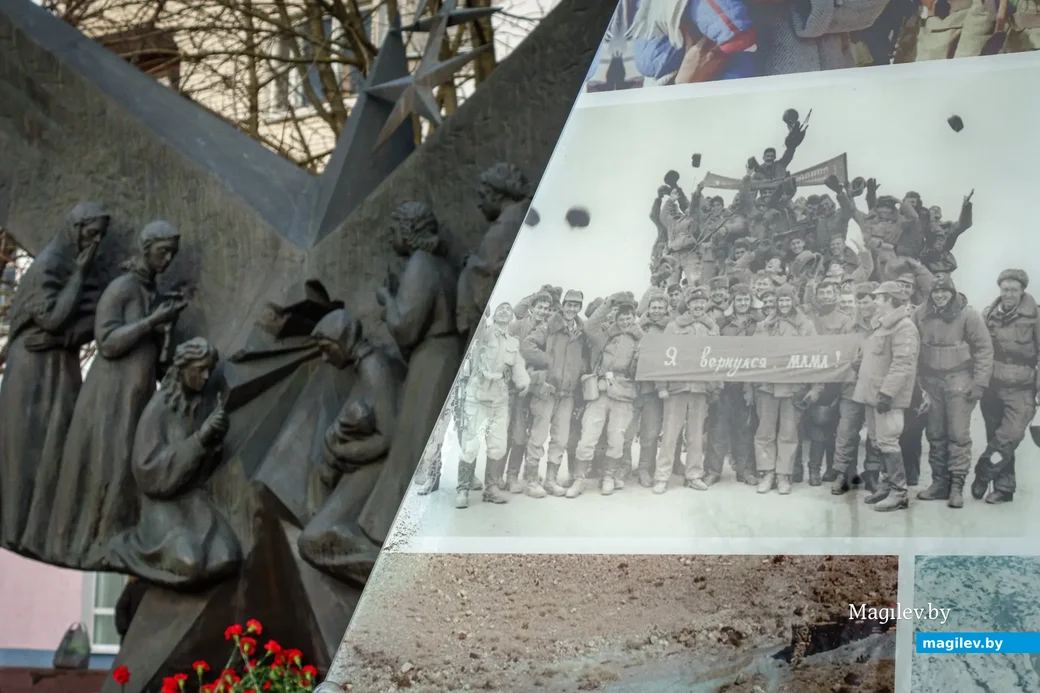 15.02.2023. Бобруйск. Возложение цветов к памятнику воинам-интернационалистам, митинг,