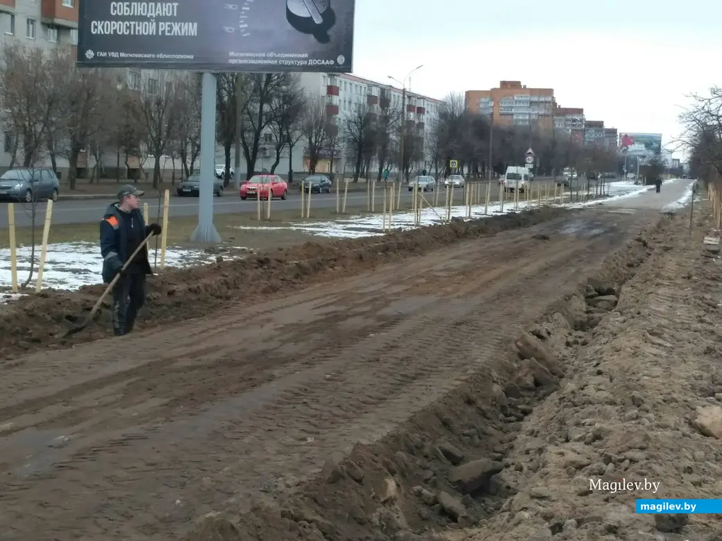 На улице Островского начали ремонт тротуара. Могилев, 16.02.2023 г. Фото читателя, прислано по вайберу.